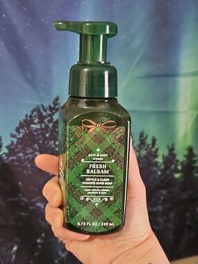 3/$15 SALE 👑 BBW Fresh Balsam Foaming Hand Soap